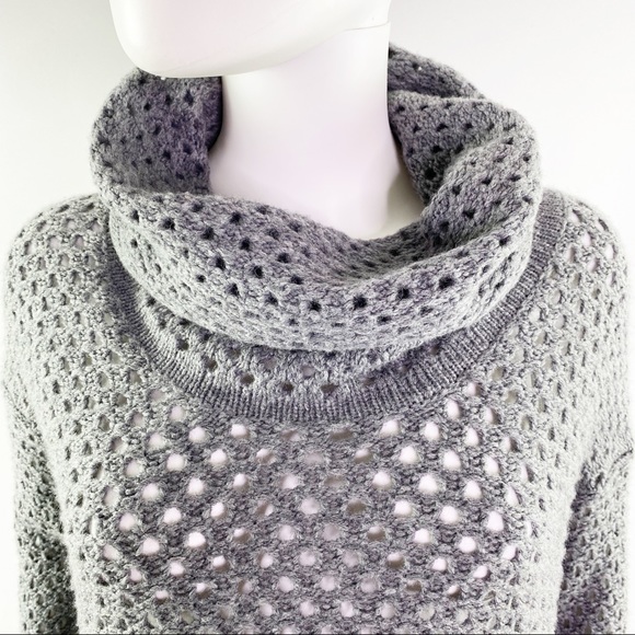 James Perse Women's Gray Knit Turtleneck Sweater - Picture 4 of 11